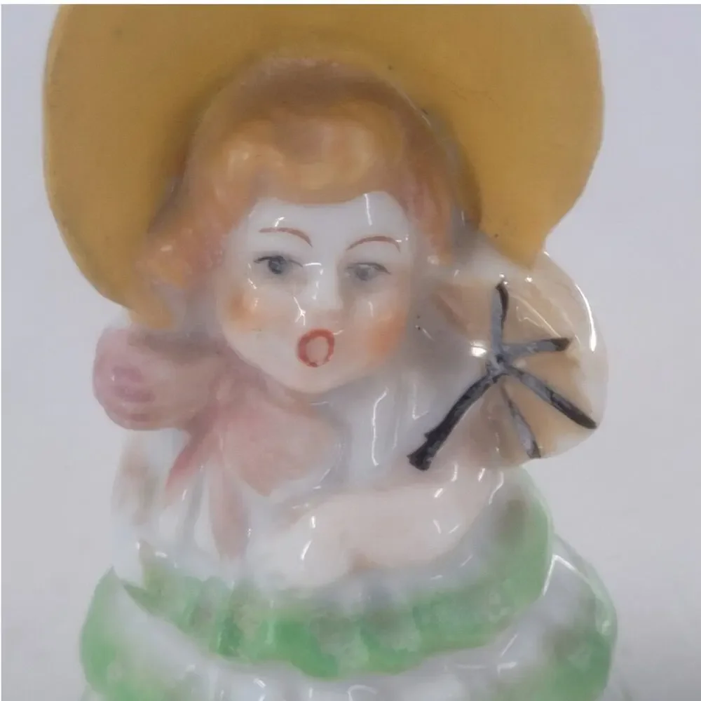 Coquette Porcelain Salt Pepper Shakers Bonnet Parasol Twin Lolita Vintage Ladies
